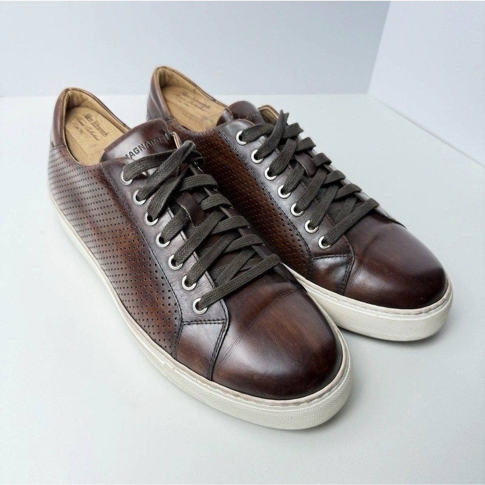 Magnanni 18113 Mens 10 M Brown Perforated Leather Low Top Sneakers Lace Up